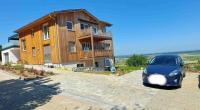 Appartamento con 2 Camere da Letto, Balcone e Terrazza