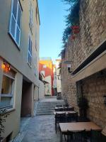 Amaro Luxury Room & Studio Apartman with Balcony - B&B Zara