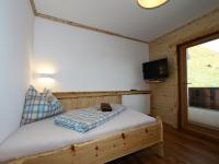unique large alpine pasture in the middle of the Zillertal mountains - Bed and Breakfast Zellberg