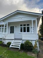 Urban Kingsland Bungalow - B&B