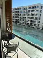 Apartment with Pool view in Park Residences 2 - Ferienwohnung Baku