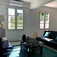 T2 Downtown with Parking - B&B Saint-Denis