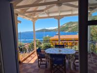 Eptanisa Hotel - Chambres d’hôtes Mikrós Gialós