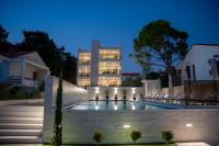 Bumblebee apartments & rooms with pool - Chambres d’hôtes Novalja