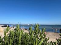 On the waves - B&B Loutsa