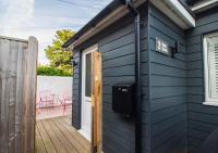 Seaside Hideaway By Airpremier - B&B Seaford