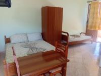Telo Shehu Holiday Home - B&B Radhimë