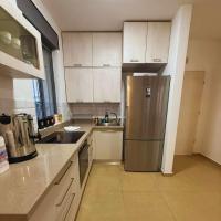 Cozy & Modern One Bedroom Adjacent To Betzalel & Sacher Park - Bed and Breakfast Jeruzalem