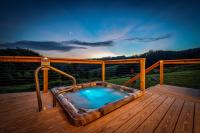 Hill Gem - Heated Cowboy Pool- Hot Tub- Game Room- Pets - B&B Sevierville