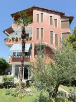 Hill Haven Guesthouse - B&B