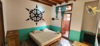 Zimmer mit Kingsize-Bett