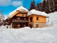 SEPPKEUSCHE - historisches Chalet mit Zirbensauna und Hotpot - B&B Turracherhöhe