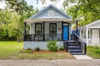 Less Than 1 Mi to EverBank Stadium Retreat with Yard! - B&B Jacksonville