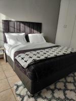 Mama R's unit 7 - B&B Newcastle