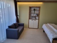 Apartamento de 1 dormitorio con balcón y vistas a la montaña 