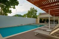 Beachside 1Bdrm Apt. Hidden Oasis with Pool & BBQ - Bed and Breakfast Juan Dolio