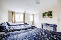 Modern 4-BDR House + Parking | Walk to City Centre - Ferienwohnung Manchester