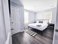 5 Min to Elon - In Unit Washer and Dryer - Fast Wi-Fi - B&B Burlington