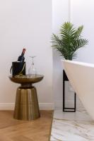 Eden Central Boutique Suites - Garden & Spacious Apartments - B&B Cluj-Napoca