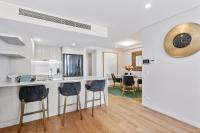 HELIA - Beautiful West End Apt with parking - B&B Brisbane