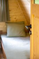 GLAMPING BRUNDO - Tents and Cottage with SAUNA & JACUZZI - B&B Kostel