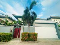 Tropicana Garden Pool Villa - Bed and Breakfast Jomtien