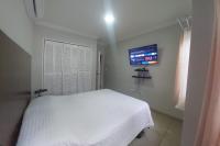 PEQUEÑO y ACOGEDOR DEPARTAMENTO CON GARAJE y recibe PEQUEÑOS PELUDITOS - Chambres d'hôtes Santa Cruz de la Sierra