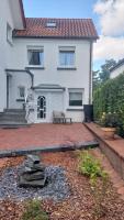 Zimmer mit eigenem Bad und eigenem Eingang - Ferienwohnung Bad Oeynhausen