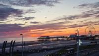 Lynton apartments-SEA VIEW STUDIO - Bed and Breakfast Blackpool