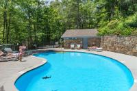 Cubs Crib by American Patriot Getaways - Bed and Breakfast Gatlinburg