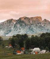 Stone House - Virak - B&B