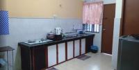 RUMAH TAMU WAFAA, Homestay Temerloh Near Hospital 'MUSLM ONLY' terrace house, 3 air conditioning, complete amenities - Chambres d'hôtes Temerluh
