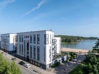 1-Bedroom Beachfront Apartment with Balcony, Sauna and Parking in Helsinki Aurinkolahti - B&B Helsinki