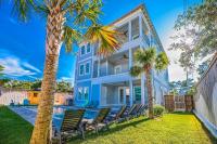 Blue Horizon Golf Cart Pool & Sleeps 32 - B&B Santa Rosa Beach