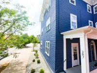 Jennifer's Spa-Like Historic Broadway Getaway - B&B Providence