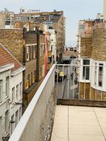 Christina's Luxe Penthouse - B&B Ostend