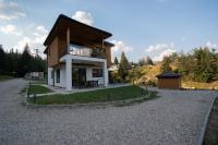Hyggemate - Nordic Villa with Sauna & Jacuzzi Retreat - B&B Sarnitsa