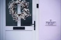 Family-Friendly Pink Cottage Central Tenby - B&B Tenby