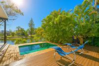 Aqua Haven - Modern Waterfront Escape - B&B Costa Dorada