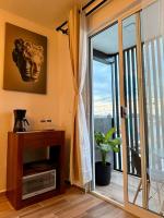 Alojamiento independiente con terraza - B&B San José Chavarría