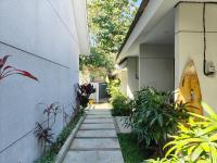 Manuver Surf And Stay Uluwatu Bali - B&B Jimbaran