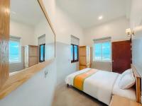 Studio with Sea View