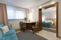 Deluxe King Suite