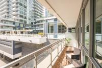 Modern Apartments 2BR 2BA Lillian St with Balcony - Bed and Breakfast Toronto