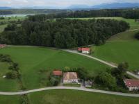 Burg 2 - Ferienwohnungen - B&B Taching am See