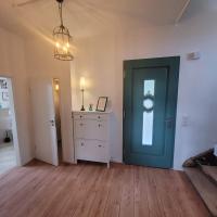 Kutscherhaus mit 2 Schlafzimmer im Zentrum von Senftenberg - Chambres d'hôtes Senftenberg