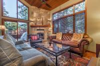 Townhouse Art Gallery in Mammoth's Best Location - B&B