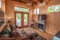 1 Mile to Downtown West Jefferson Camping Cabin #2 - B&B West Jefferson