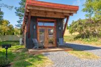 1 Mile to Downtown West Jefferson Camping Cabin #4 - Ferienwohnung West Jefferson