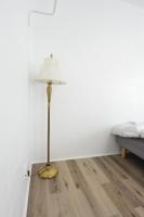 Deluxe One-Bedroom Apartment